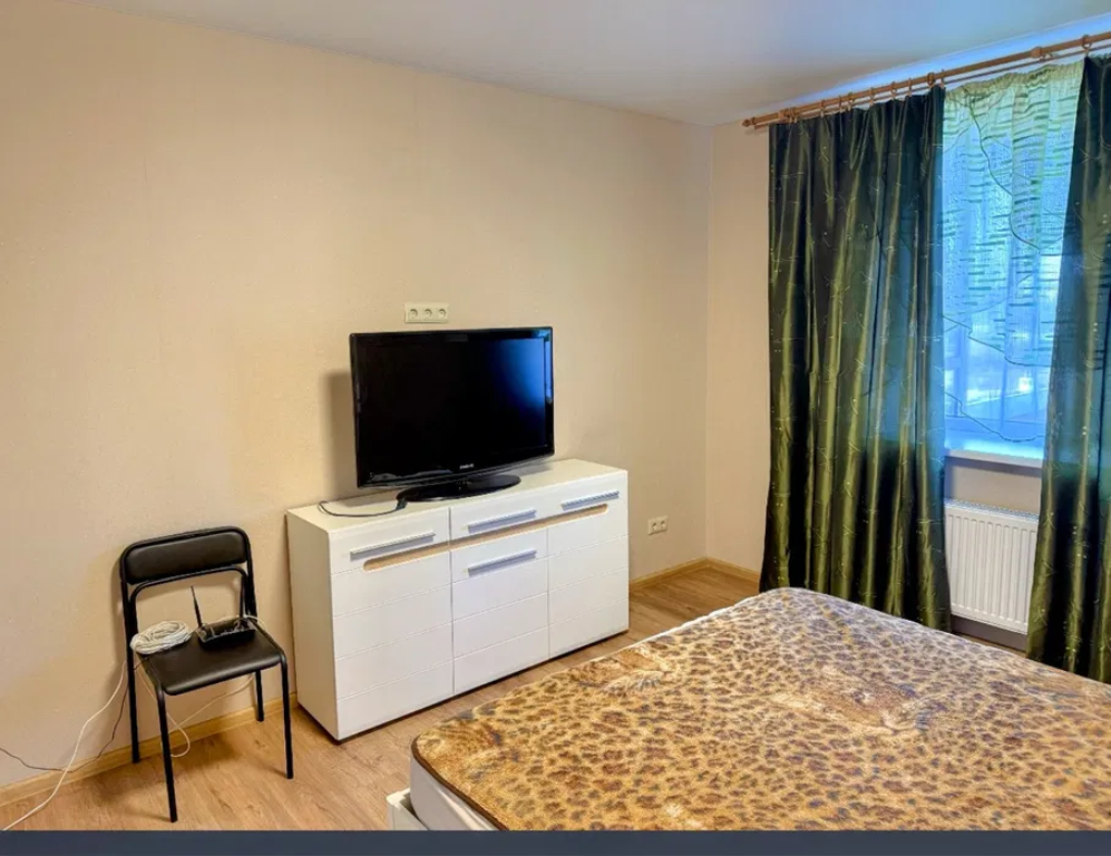 Оренда 1-кімнатної квартири 45 м², Запорізьке шосе, 28П