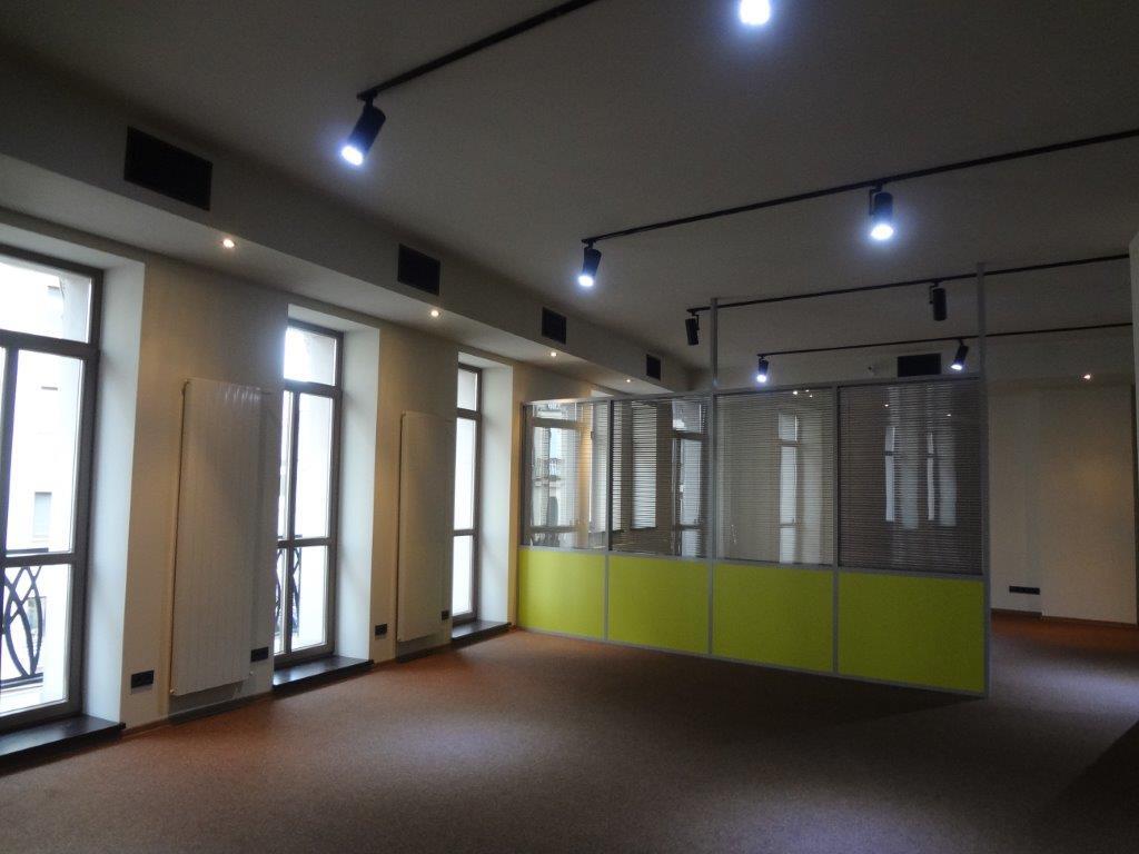 Аренда офиса 220 м², Кирилловская ул.