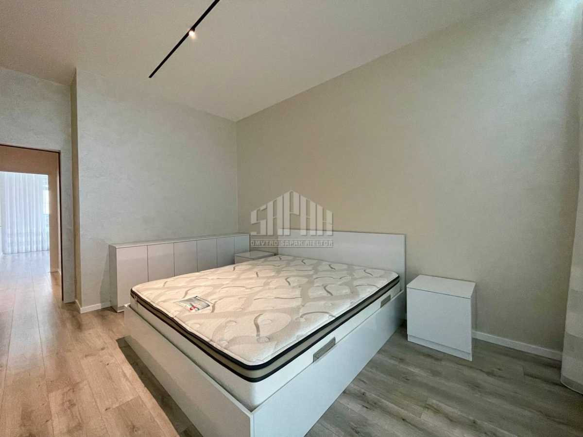 Продажа 2-комнатной квартиры 70 м², Богатырская ул., 32