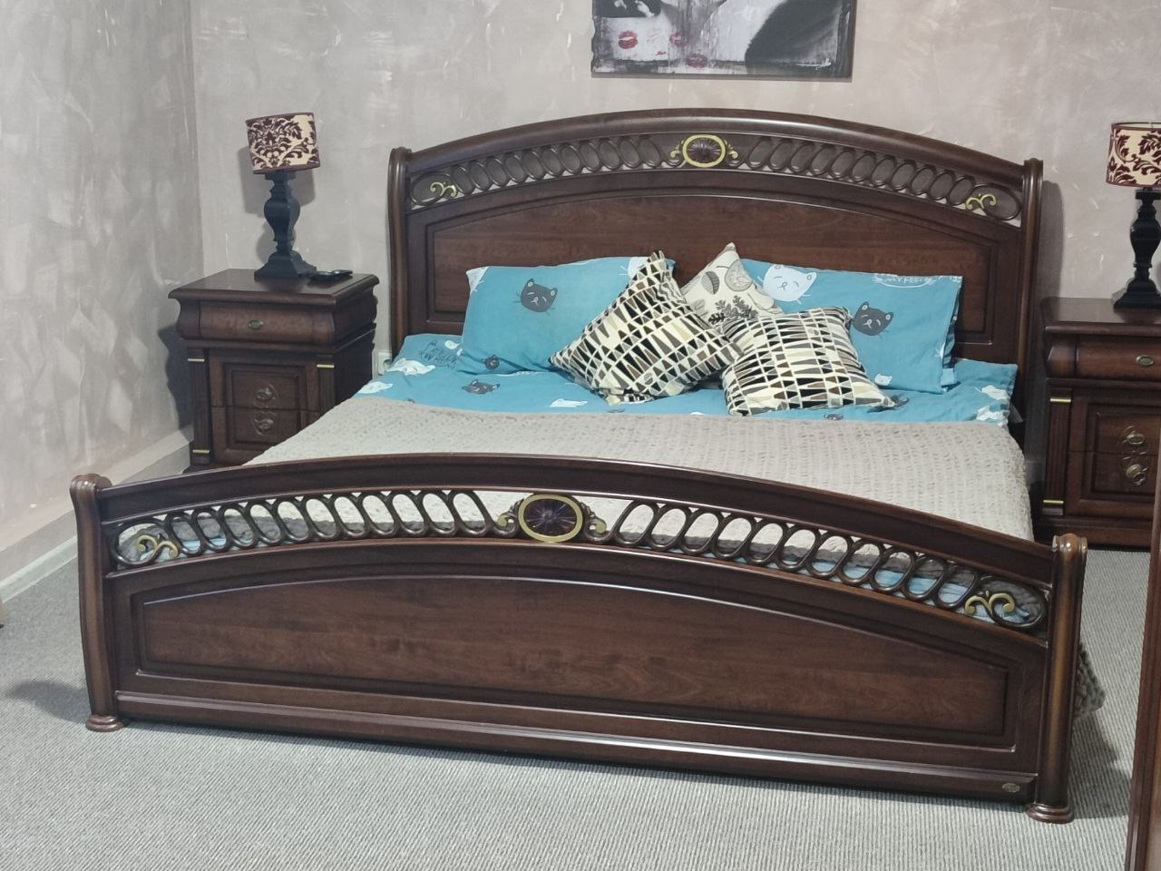 Продаж будинку 320 м²