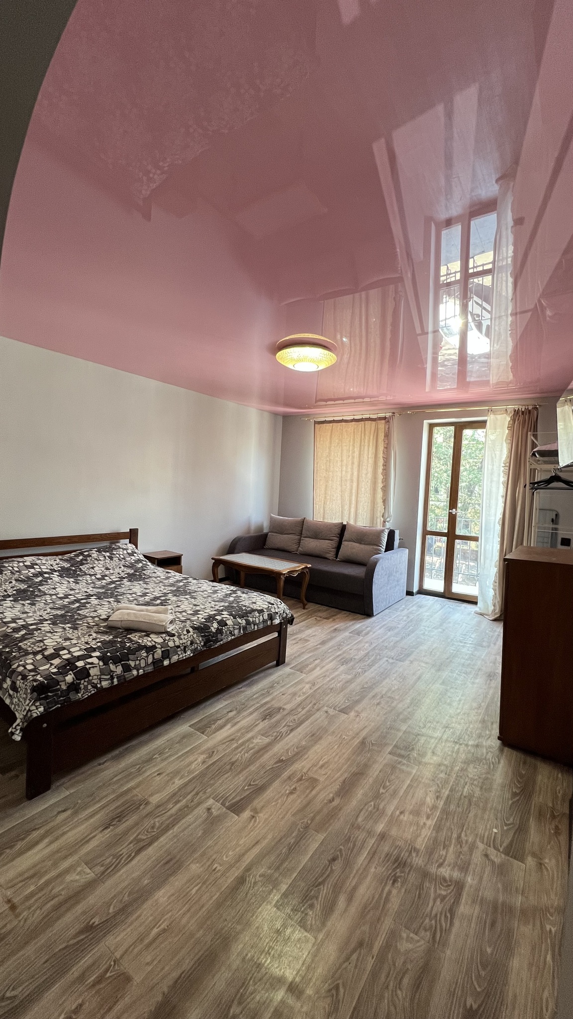 1-комнатная квартира посуточно 32 м², Дерибасовская ул., 20