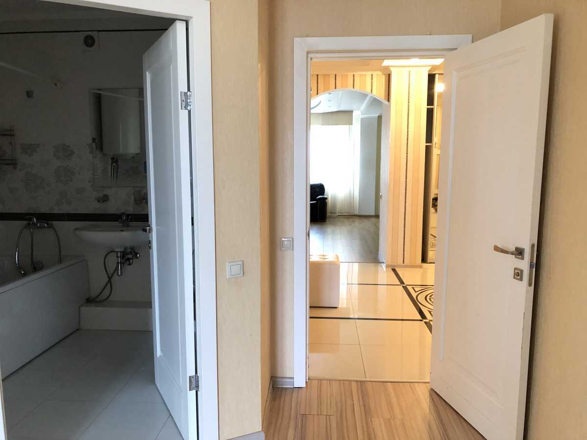 Оренда 3-кімнатної квартири 121.7 м², Петра Григоренка просп., 23