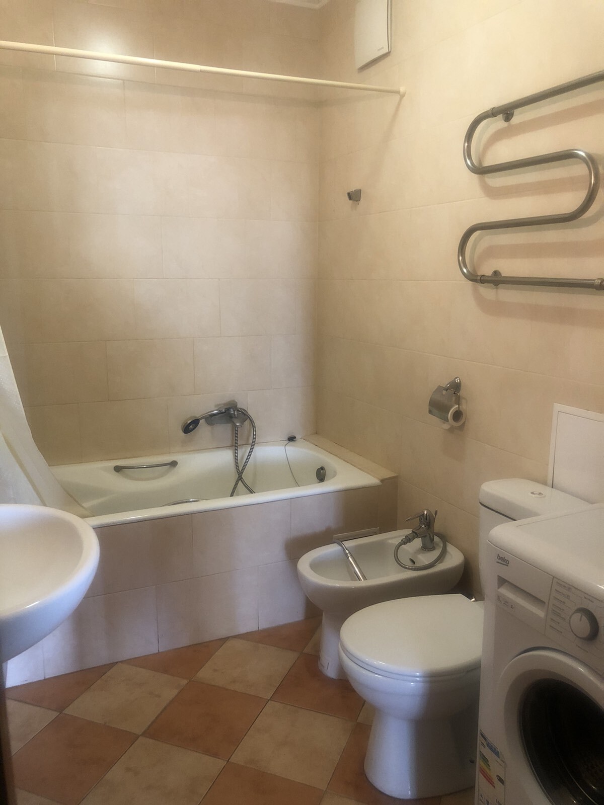 Оренда 2-кімнатної квартири 61 м², Київська вул., Соломенский район, ул. Вадима Гетьмана, 1в