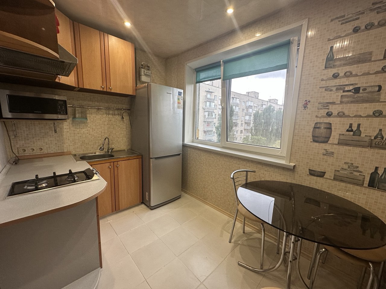 Оренда 2-кімнатної квартири 45 м², Миропільська вул., 3