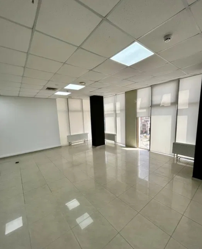 Оренда приміщення вільного призначення 127 м², Греческая пл.