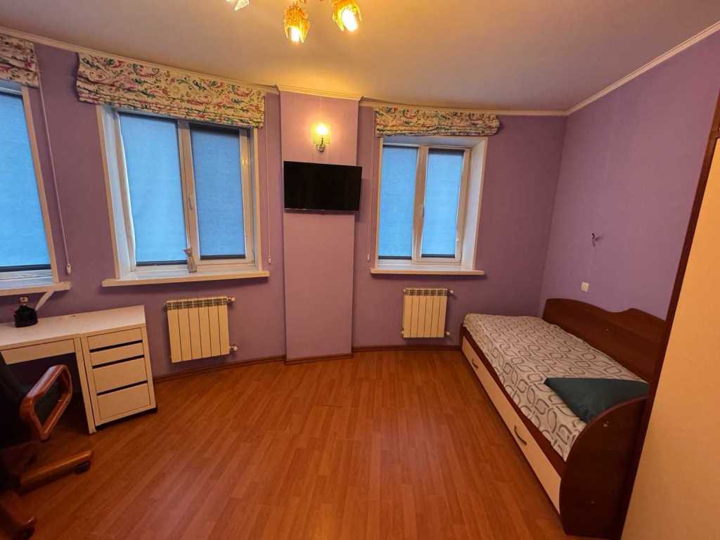 Оренда 2-кімнатної квартири 62 м², Анни Ахматової вул., 13Д