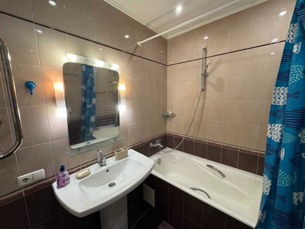 Оренда 2-кімнатної квартири 62 м², Анни Ахматової вул., 13Д