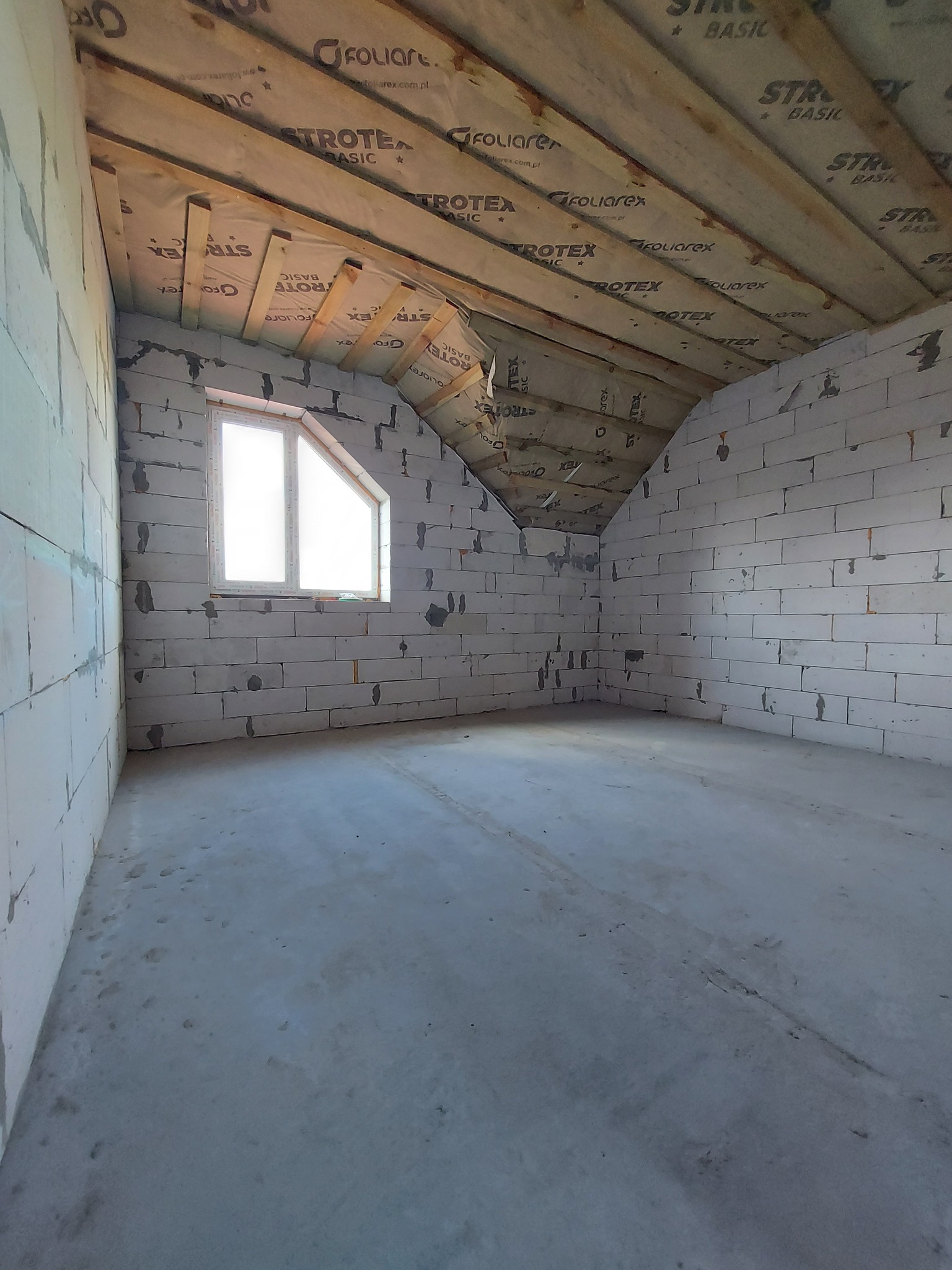 Продажа дома 234 м², Яцютивка ул.