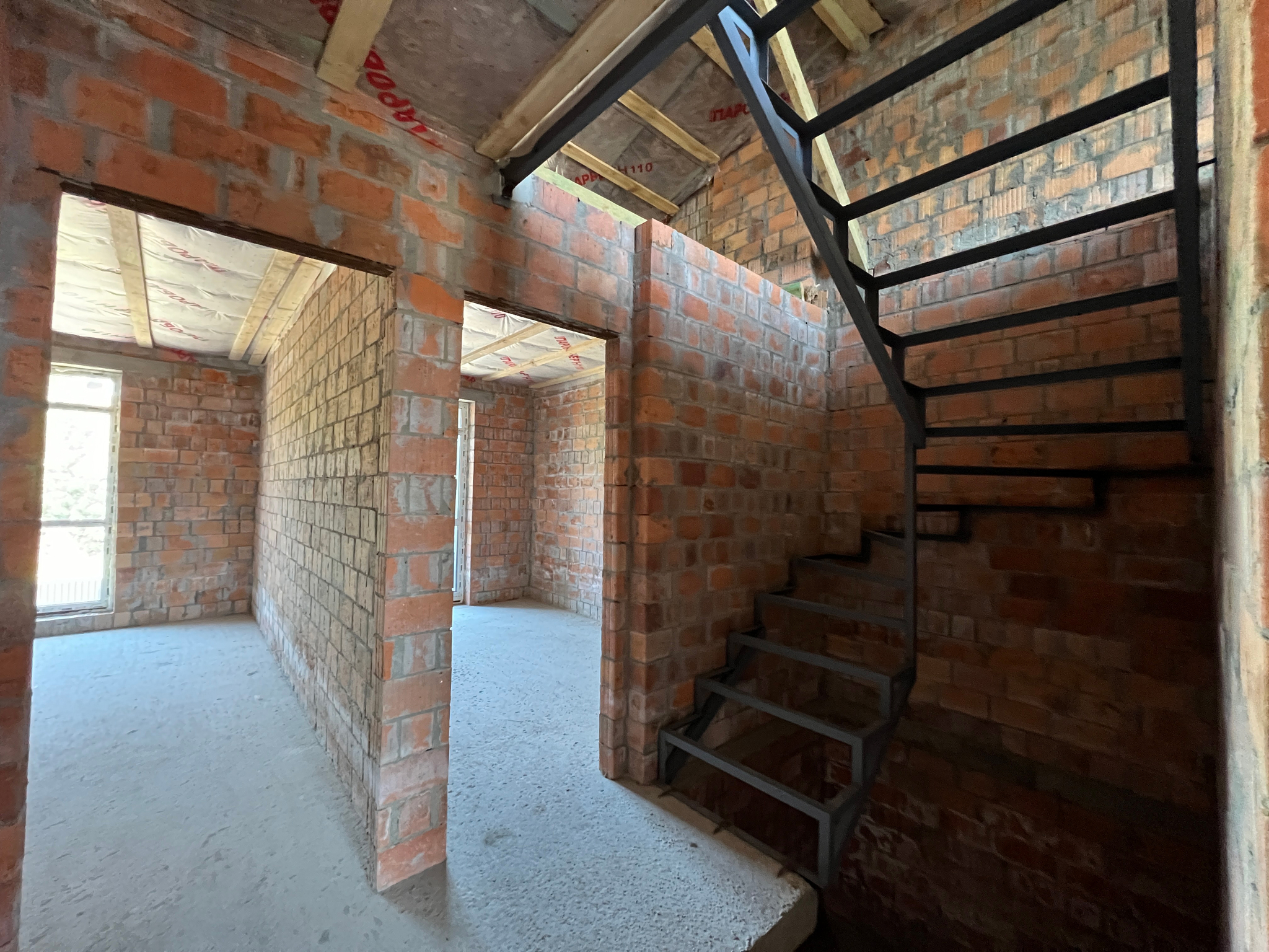 Дуплекс 114м, Розтермінування, газ/каналізація, забудовник