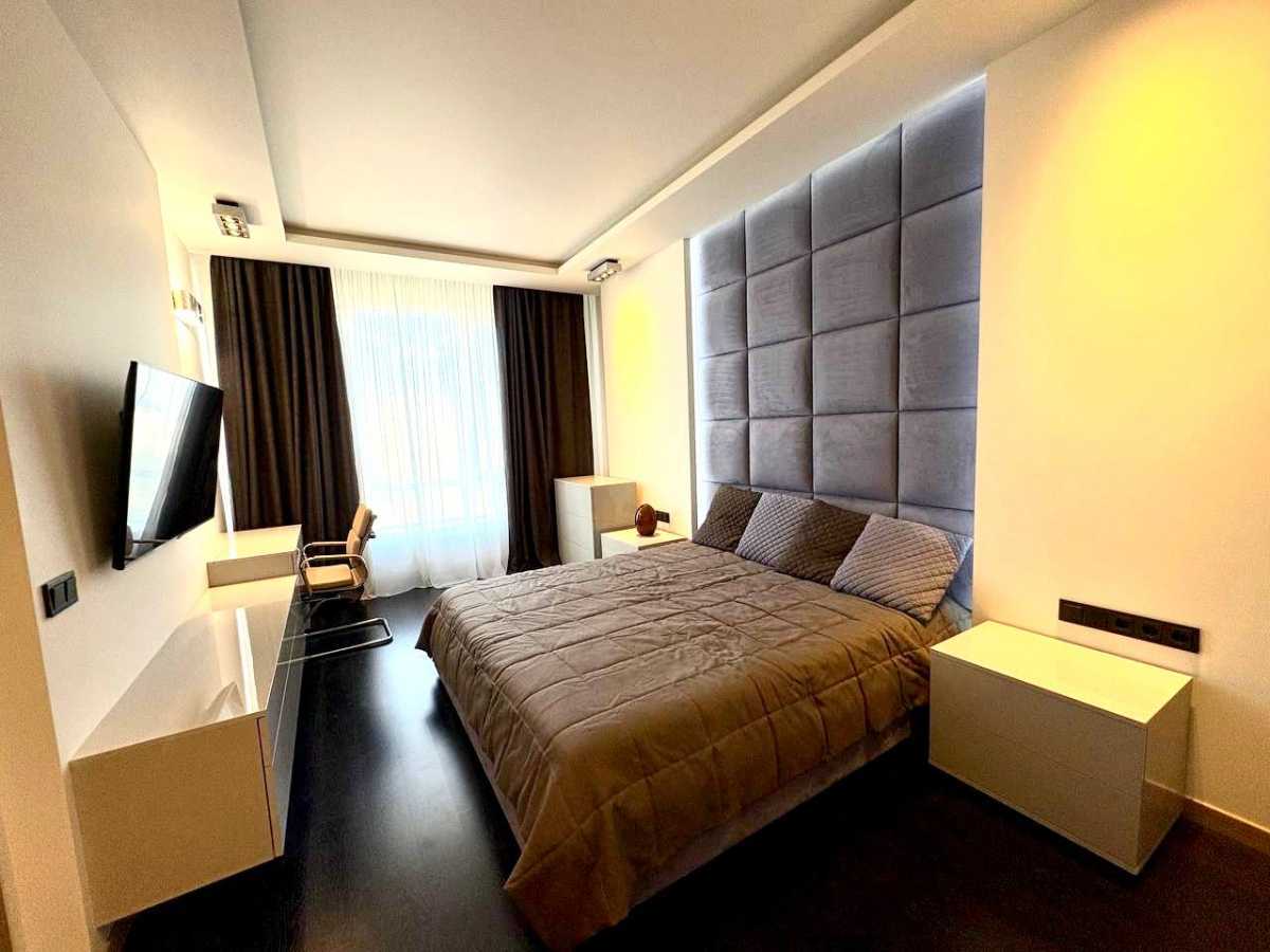 Аренда 3-комнатной квартиры 120 м², Василия Тютюнника ул., 37/1