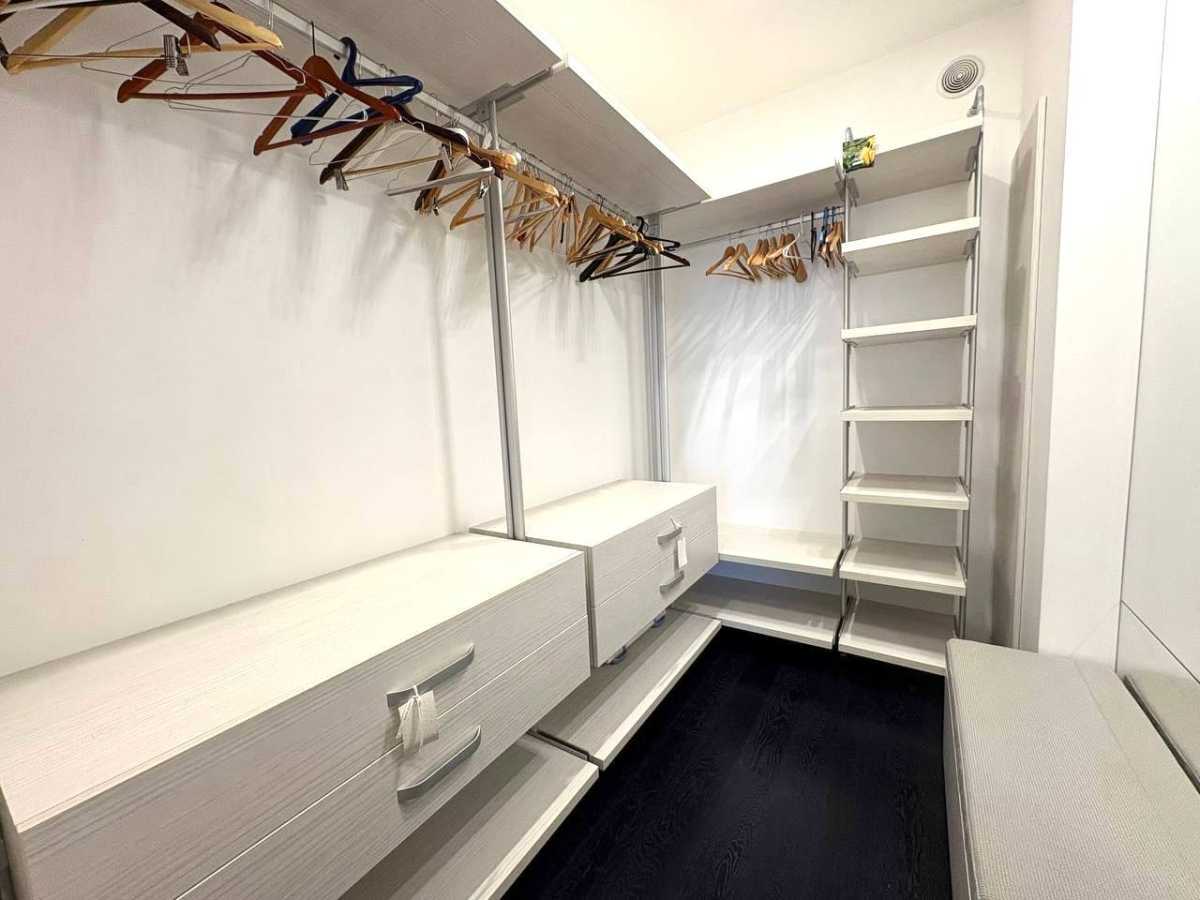 Аренда 3-комнатной квартиры 120 м², Василия Тютюнника ул., 37/1