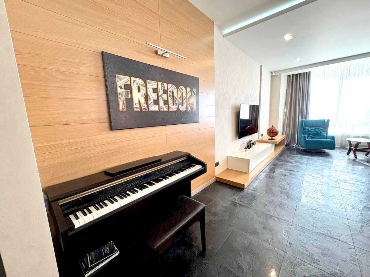 Аренда 3-комнатной квартиры 120 м², Василия Тютюнника ул., 37/1