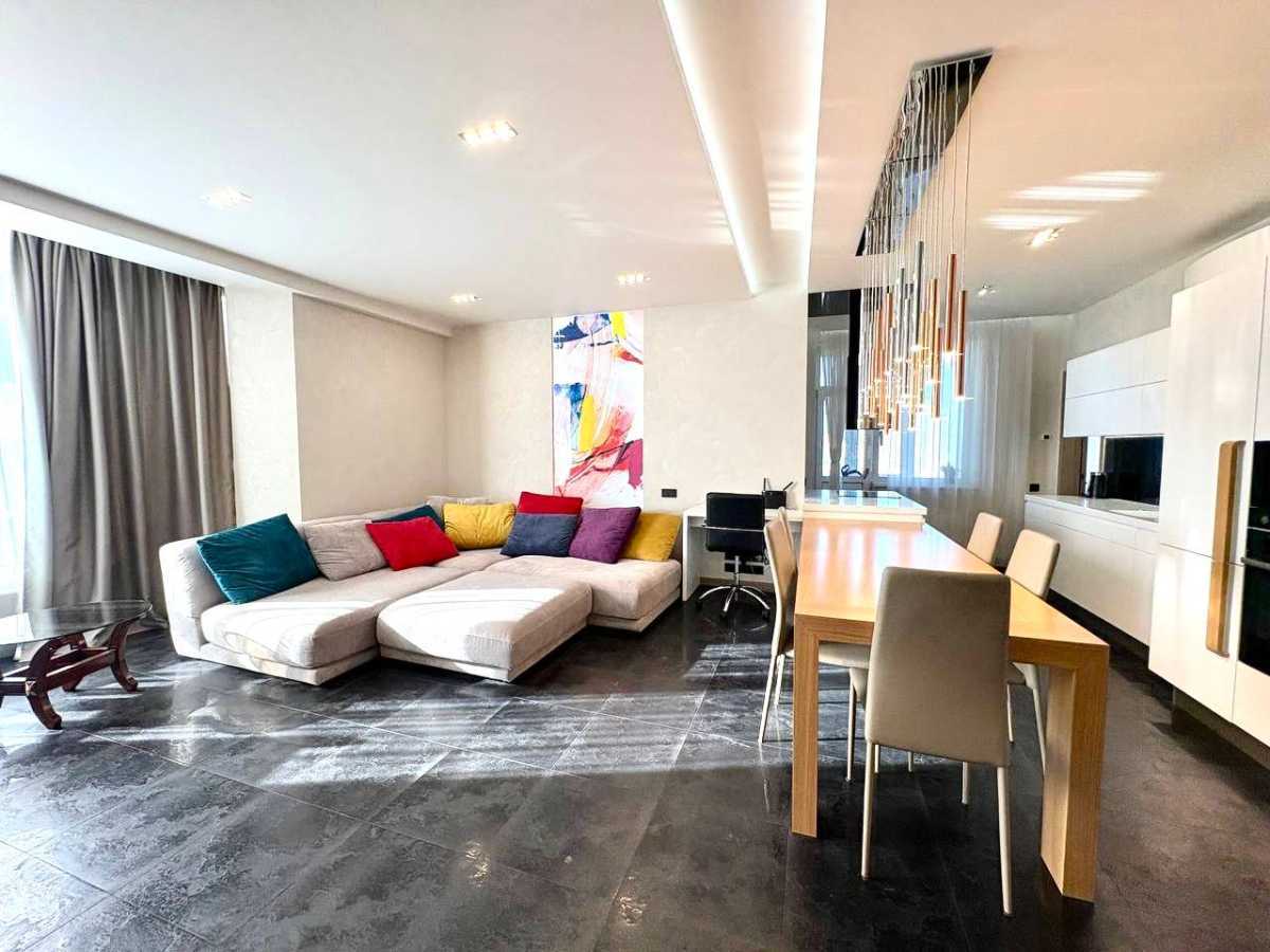 Аренда 3-комнатной квартиры 120 м², Василия Тютюнника ул., 37/1