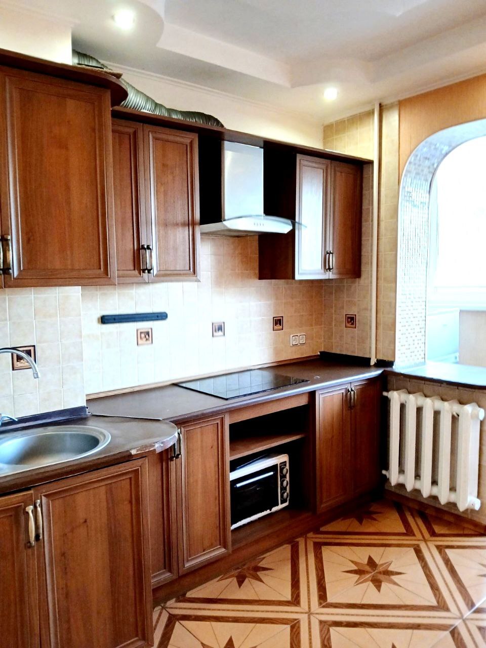 Оренда 1-кімнатної квартири 38 м², Академіка Корольова вул.