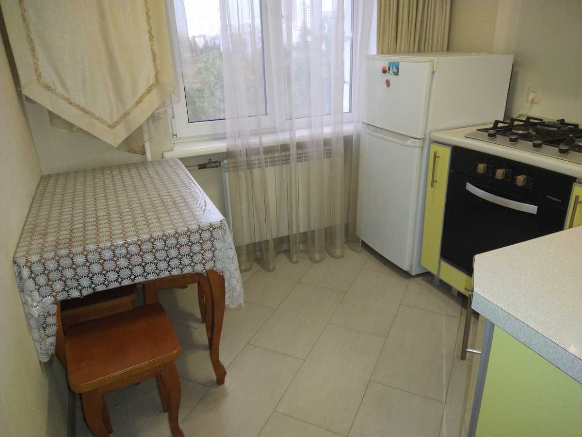 Аренда 2-комнатной квартиры 47 м², Академика Курчатова ул.