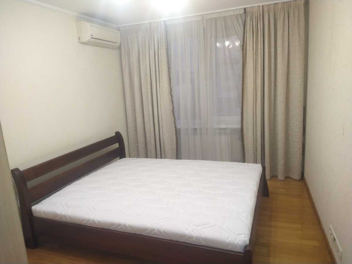 Аренда 2-комнатной квартиры 47 м², Академика Курчатова ул.