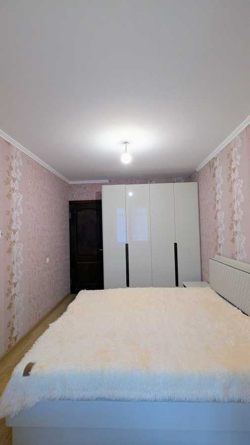 Продажа 3-комнатной квартиры 70 м², Державності (Жадова), 20