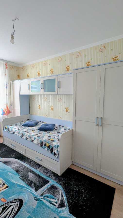 Продажа 3-комнатной квартиры 70 м², Державності (Жадова), 20