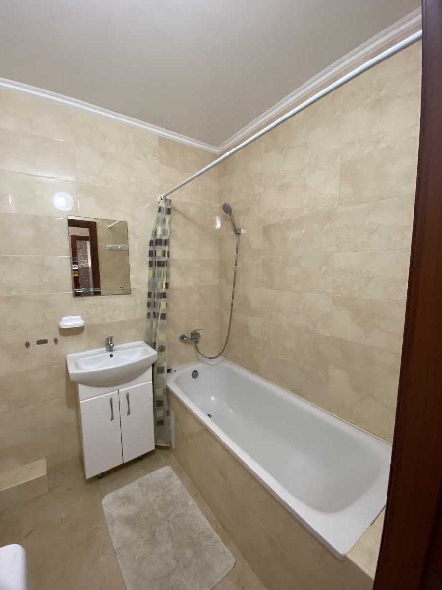 Продаж 1-кімнатної квартири 49 м², Кургузова вул., 1Б