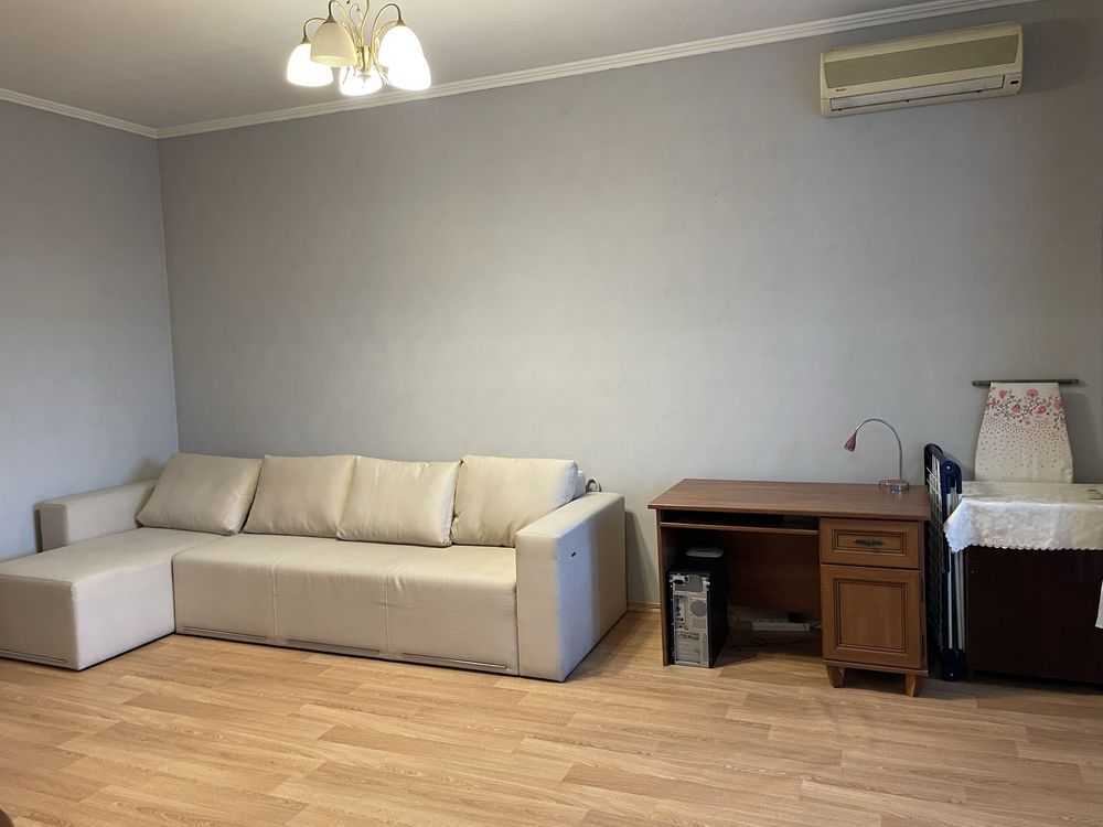 Продажа 1-комнатной квартиры 35 м², Титова ул., 1