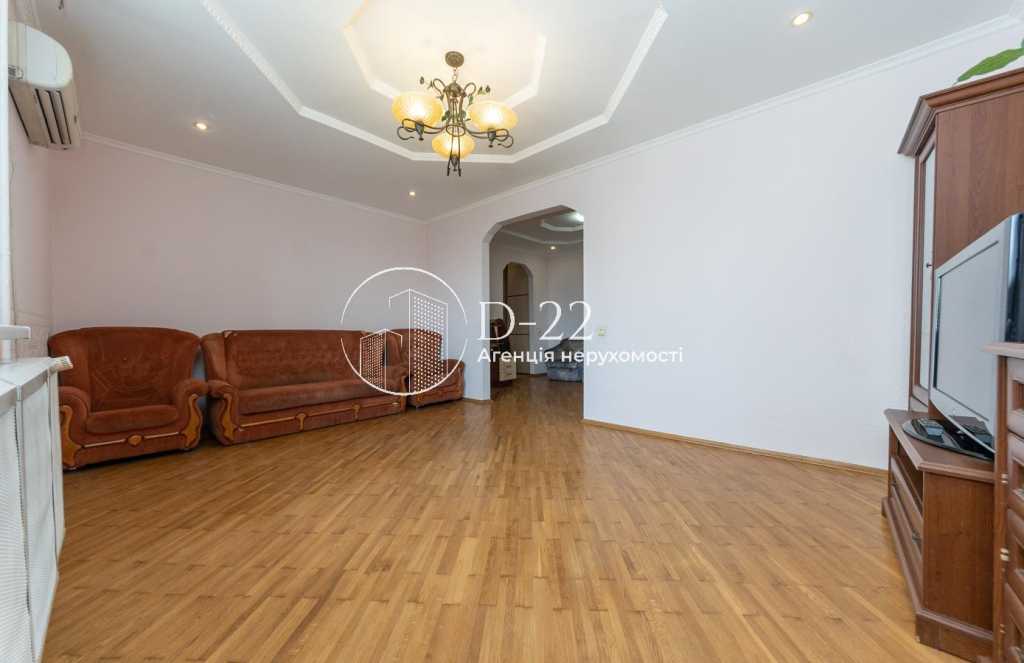 Продажа 3-комнатной квартиры 98 м², Александра Кошица ул., 7А