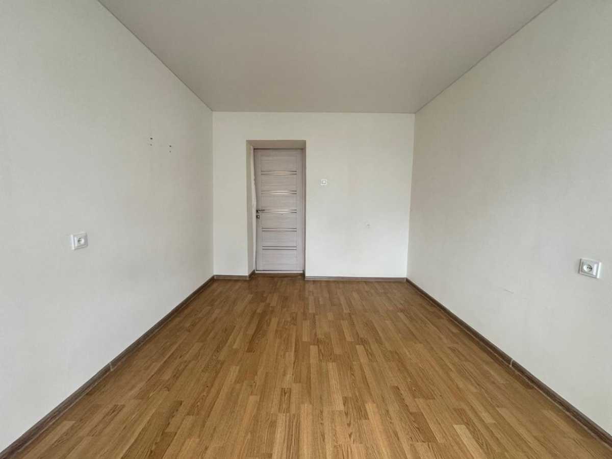 Продаж 3-кімнатної квартири 72 м², Астраханська вул., 3