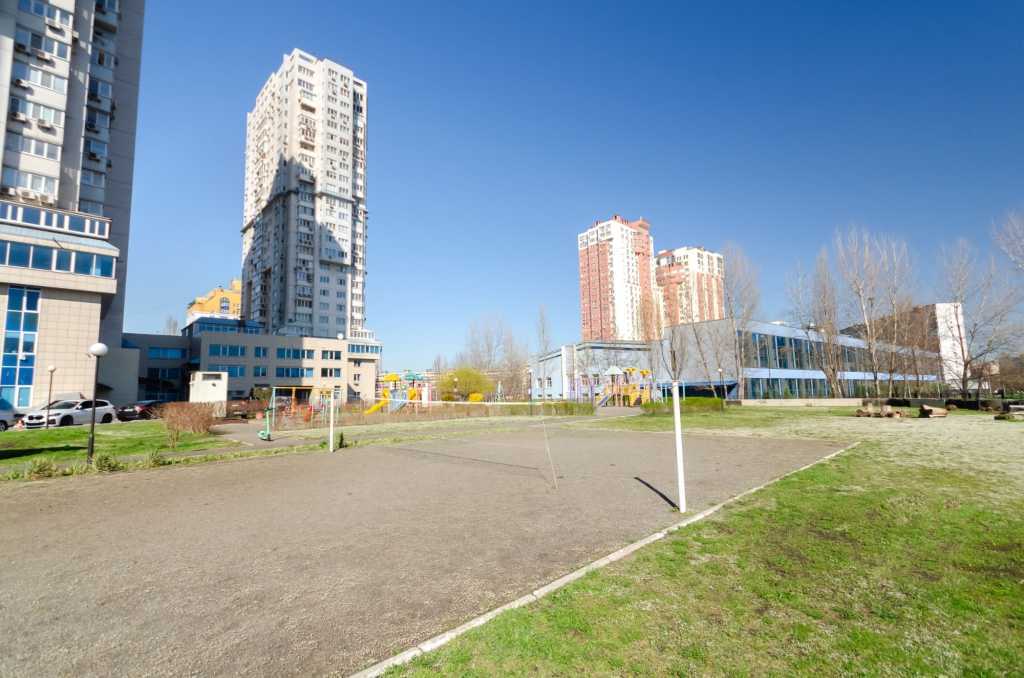 Аренда 2-комнатной квартиры 70 м², Юрия Шумского ул., 1А