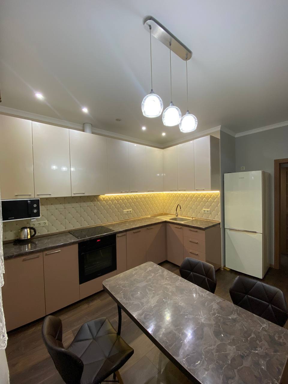 Аренда 2-комнатной квартиры 68 м², Костанди ул.