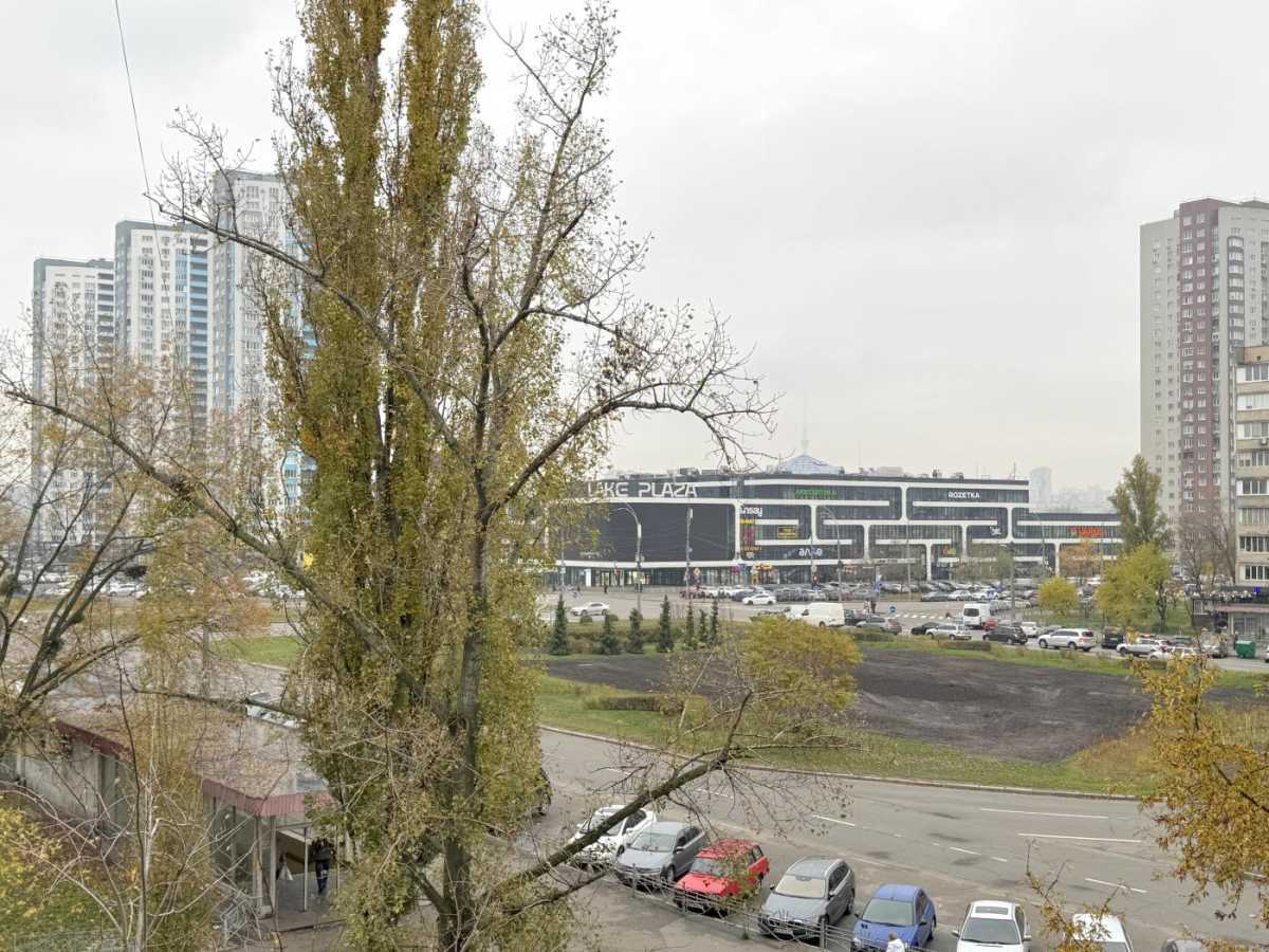 Продажа 2-комнатной квартиры 50 м², Оболонский просп., 10