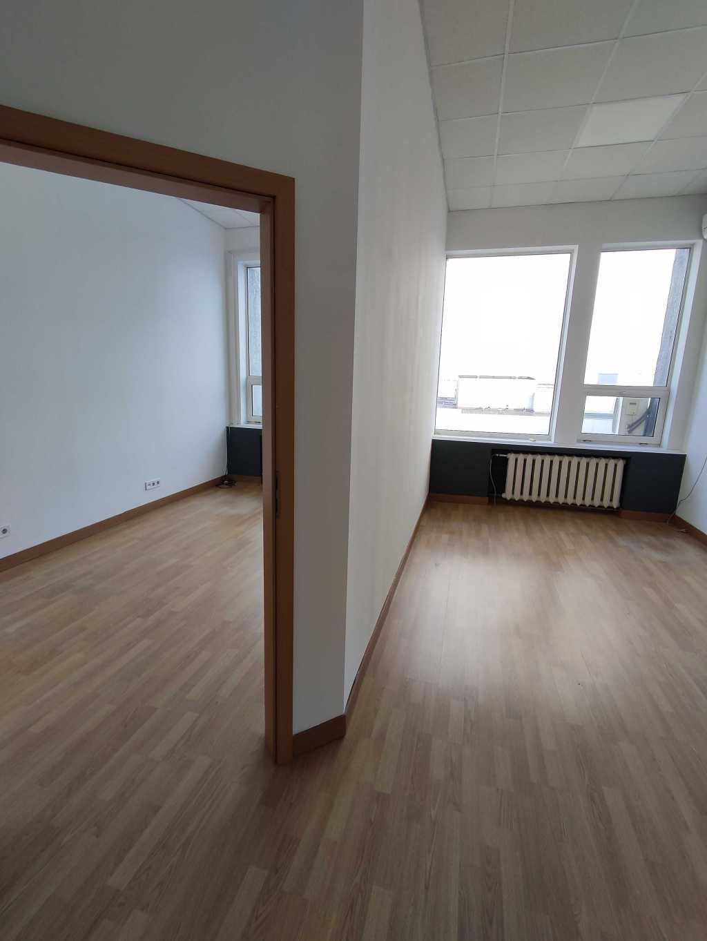 Аренда офиса 30 м², Евгения Сверстюка ул., 11Б