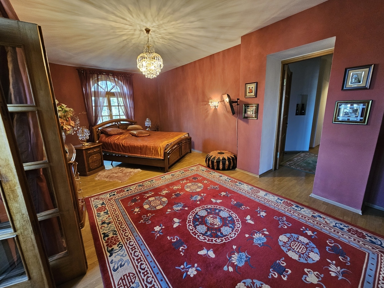 Продажа 5-комнатной квартиры 150 м², Юрия Савченко ул., 1А