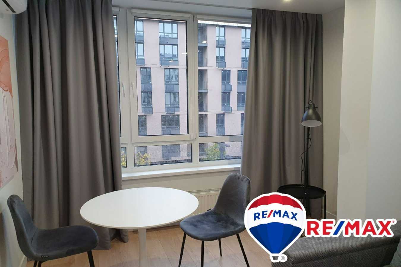 Аренда 1-комнатной квартиры 43 м², Салютная ул., 2