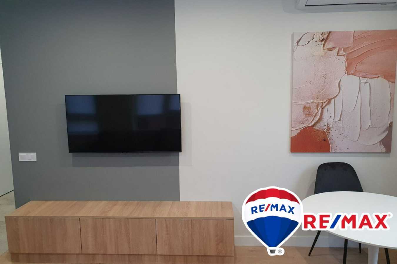 Аренда 1-комнатной квартиры 43 м², Салютная ул., 2