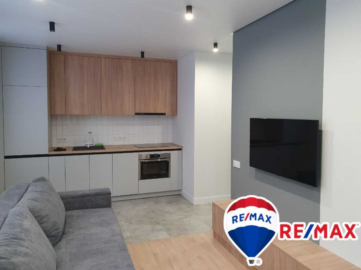 Аренда 1-комнатной квартиры 43 м², Салютная ул., 2