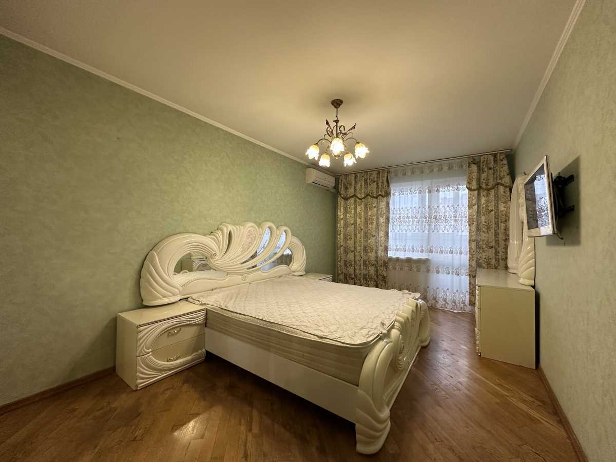 Продажа 3-комнатной квартиры 106 м², Анны Ахматовой ул., 43