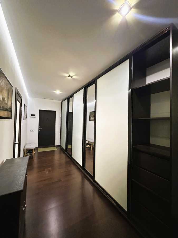 Аренда 2-комнатной квартиры 78 м², Авиаконструктора Игоря Сикорского ул., 1