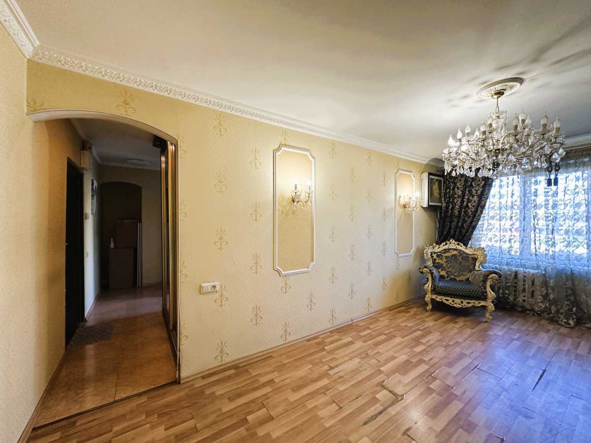 Продажа 3-комнатной квартиры 56 м², Миропольская ул., 3
