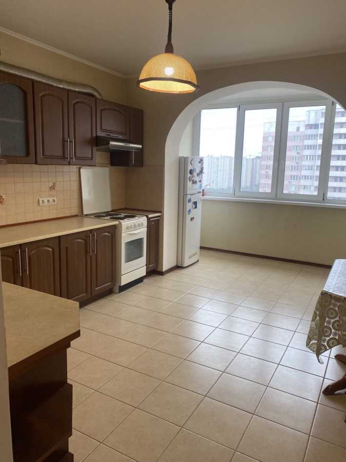 Аренда 3-комнатной квартиры 98 м², Елены Пчилки ул., 2Б