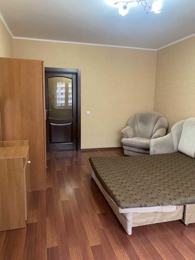 Аренда 3-комнатной квартиры 98 м², Елены Пчилки ул., 2Б