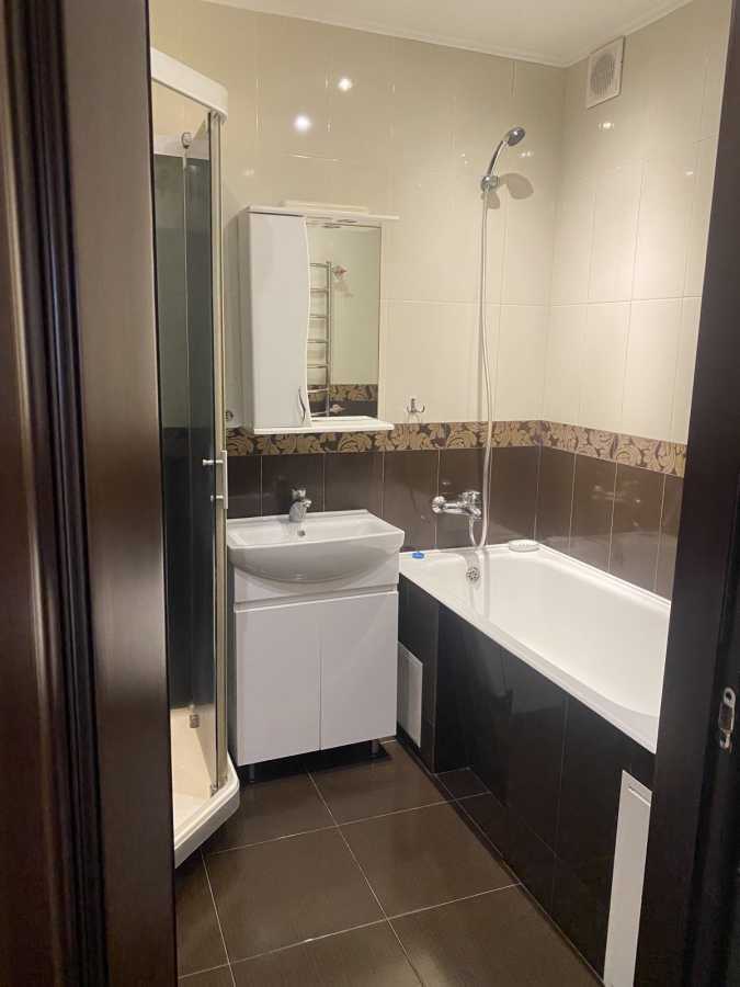 Аренда 3-комнатной квартиры 98 м², Елены Пчилки ул., 2Б