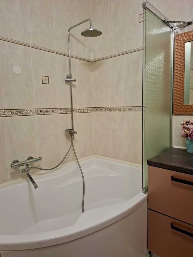 Продажа 3-комнатной квартиры 95.3 м², Ватутина ул., 15