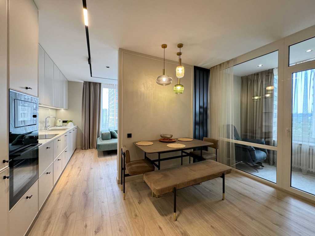 Продажа 3-комнатной квартиры 84 м², Днепровская наб., 18А