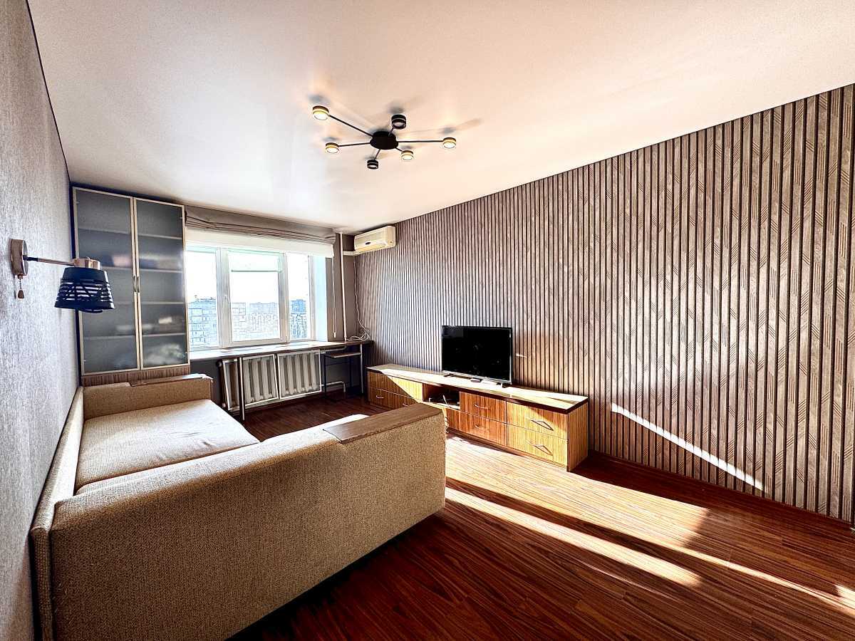 Продажа 1-комнатной квартиры 37.7 м², Оболонский просп., 40