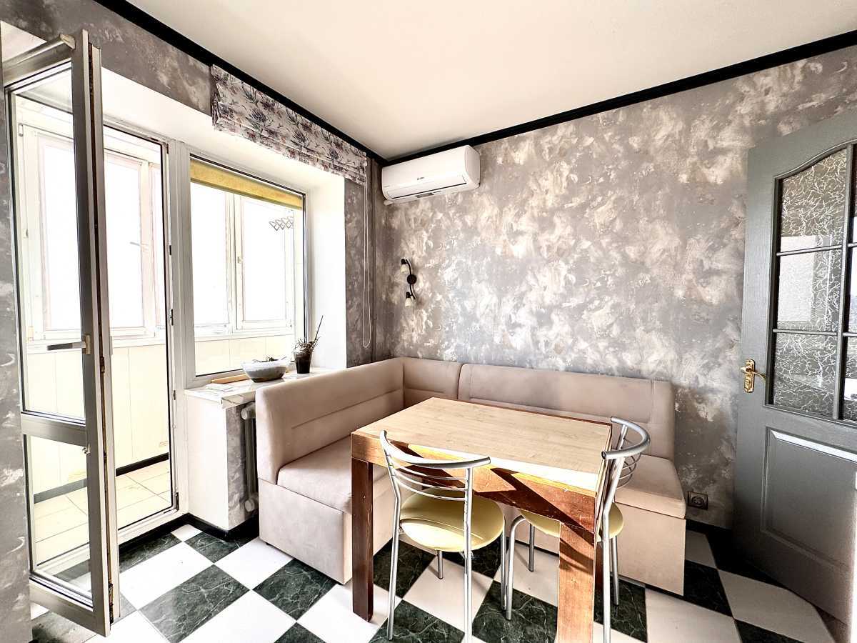 Продажа 1-комнатной квартиры 37.7 м², Оболонский просп., 40