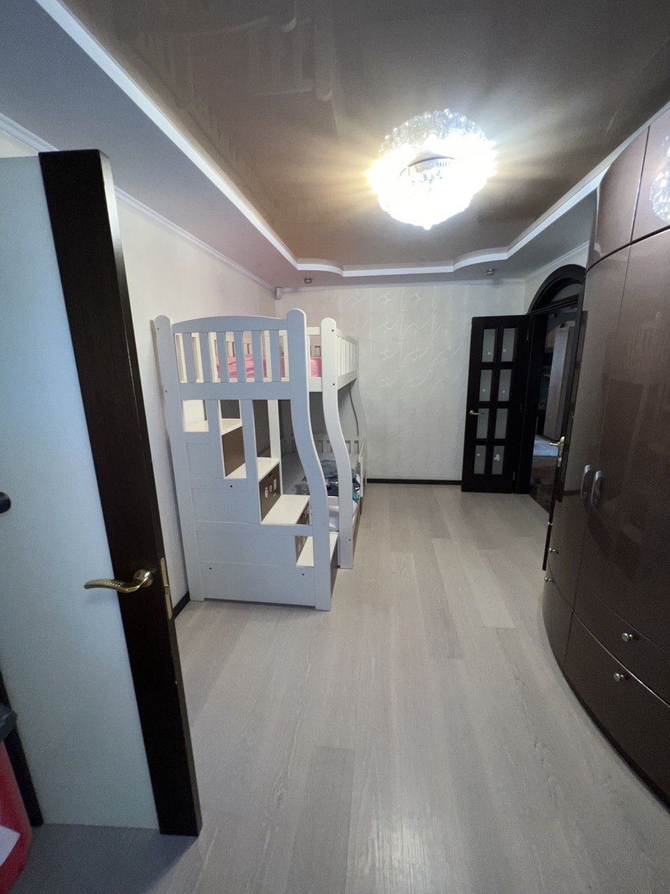 Аренда 4-комнатной квартиры 95 м², Староказацкая ул.