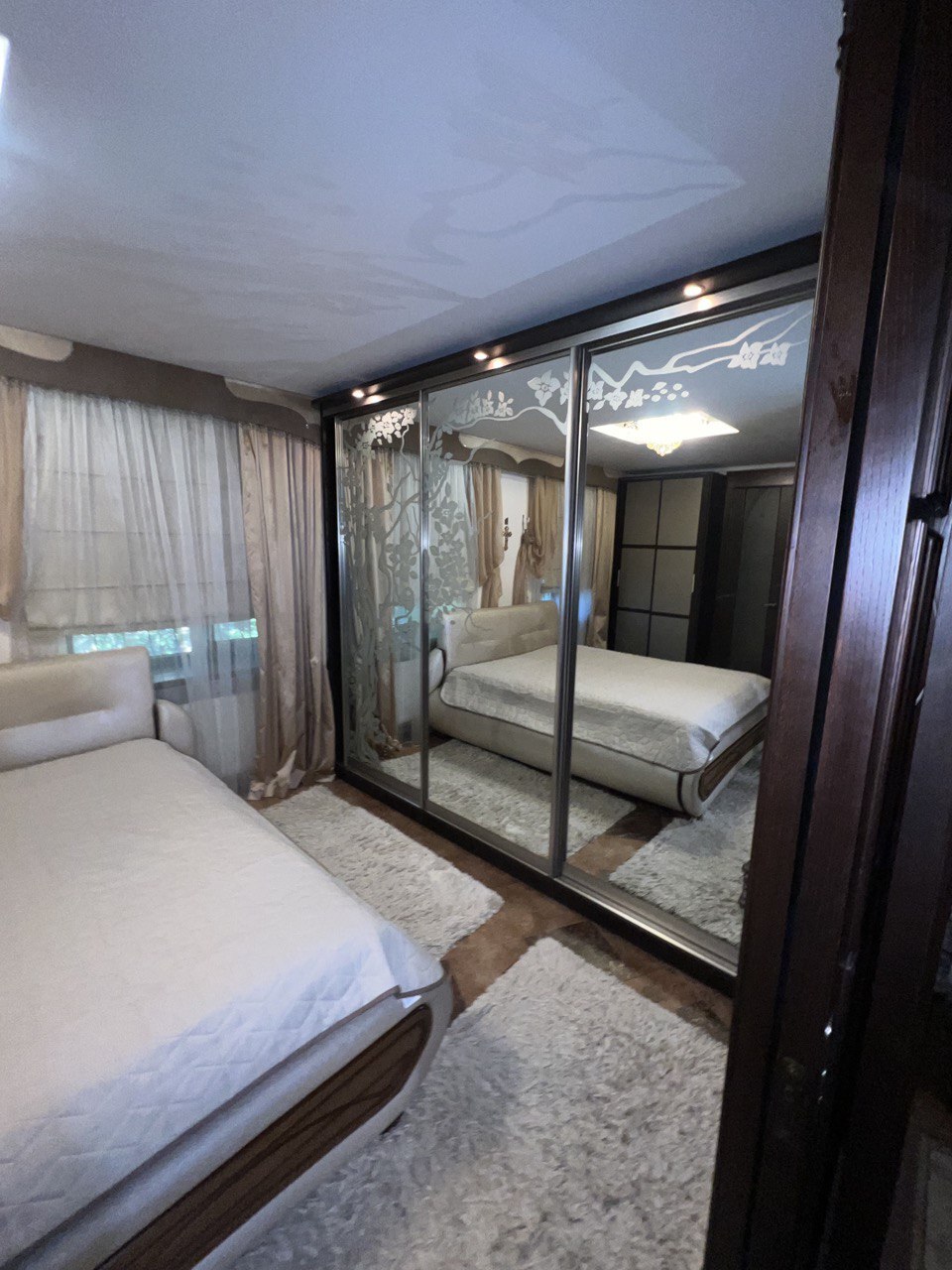 Аренда 4-комнатной квартиры 95 м², Староказацкая ул.