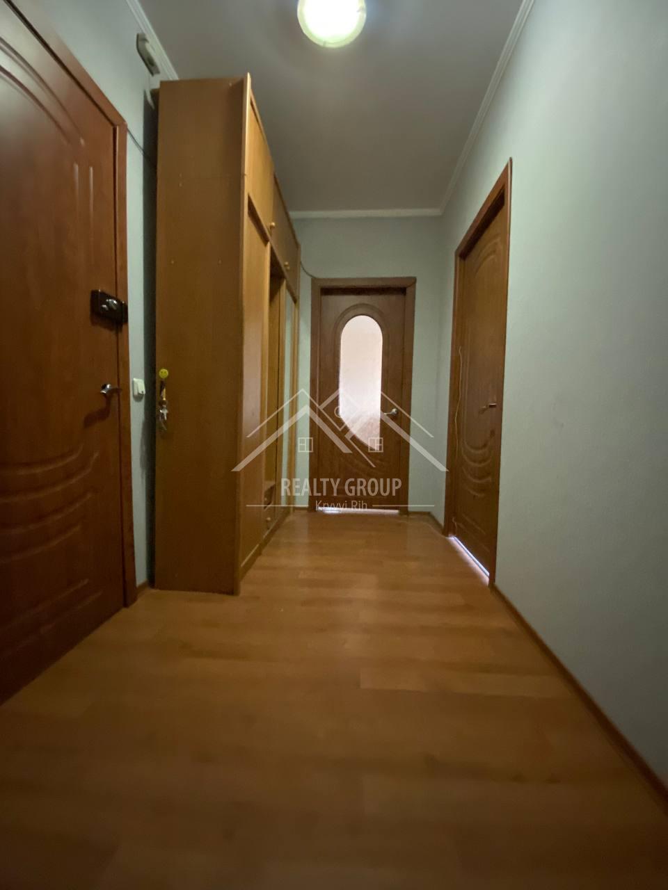 Продажа 2-комнатной квартиры 47.9 м², Солнечный мркн. ул.