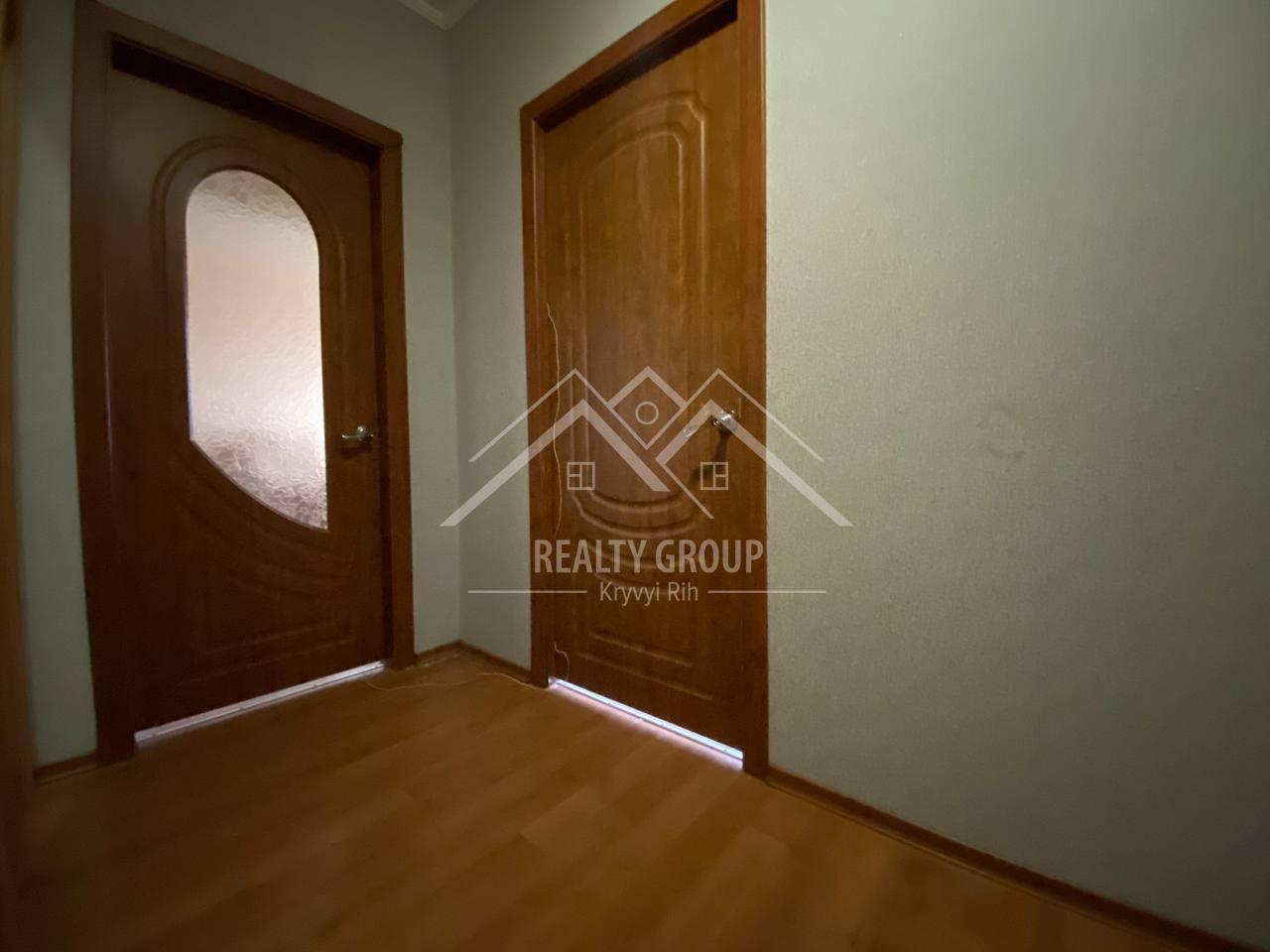 Продажа 2-комнатной квартиры 47.9 м², Солнечный мркн. ул.