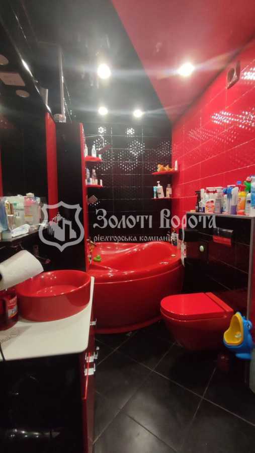 Продажа 2-комнатной квартиры 47.7 м², Радужная ул., 117/119