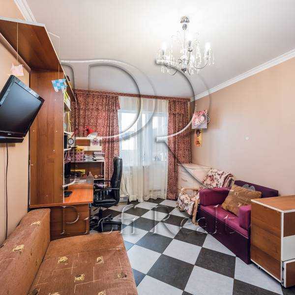 Продаж 3-кімнатної квартири 72 м², Булгакова вул., 3